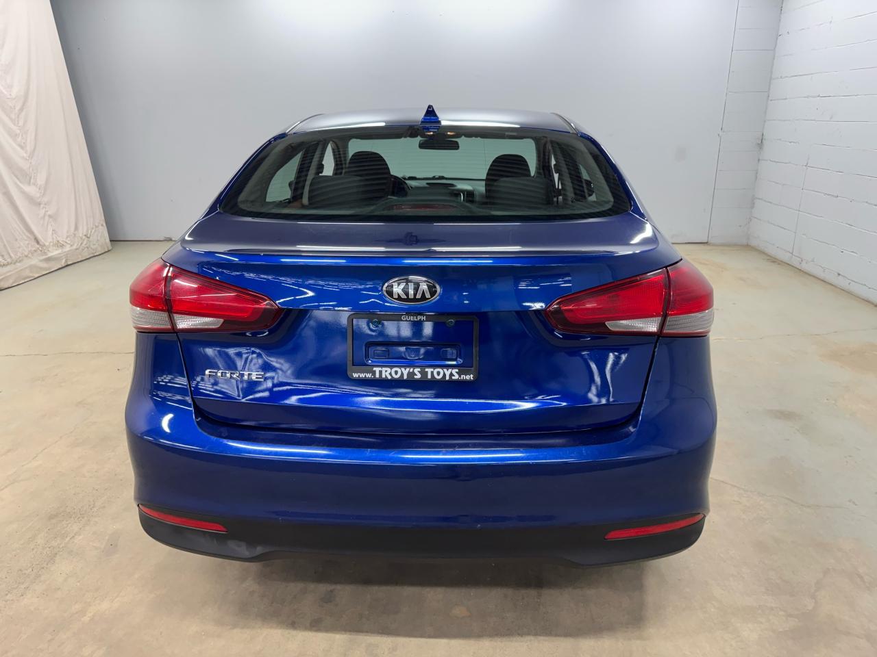 2018 Kia Forte LX Photo5