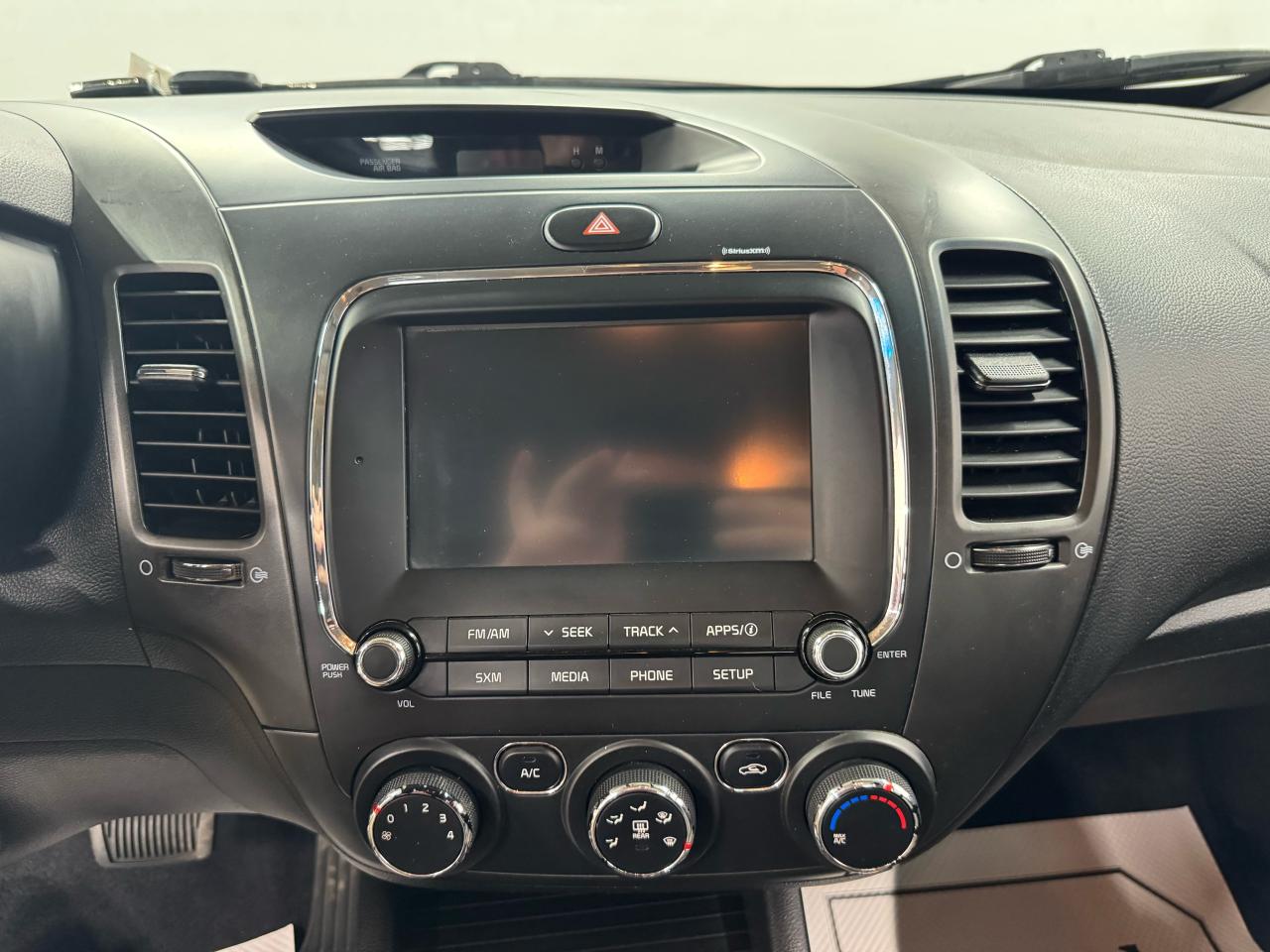2018 Kia Forte LX Photo16