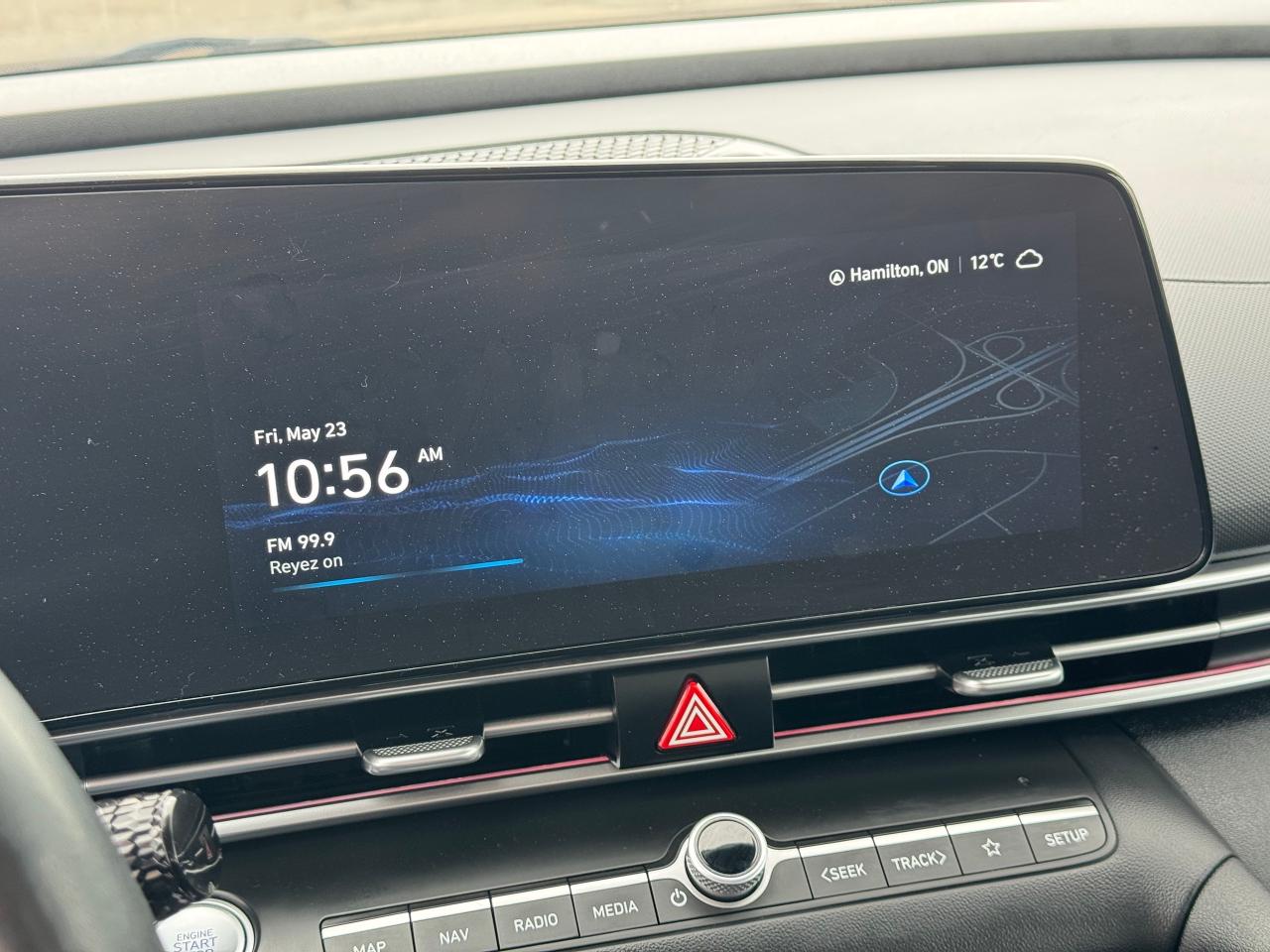 2023 Hyundai Elantra Luxury **HYBRID MODEL** - Photo #22