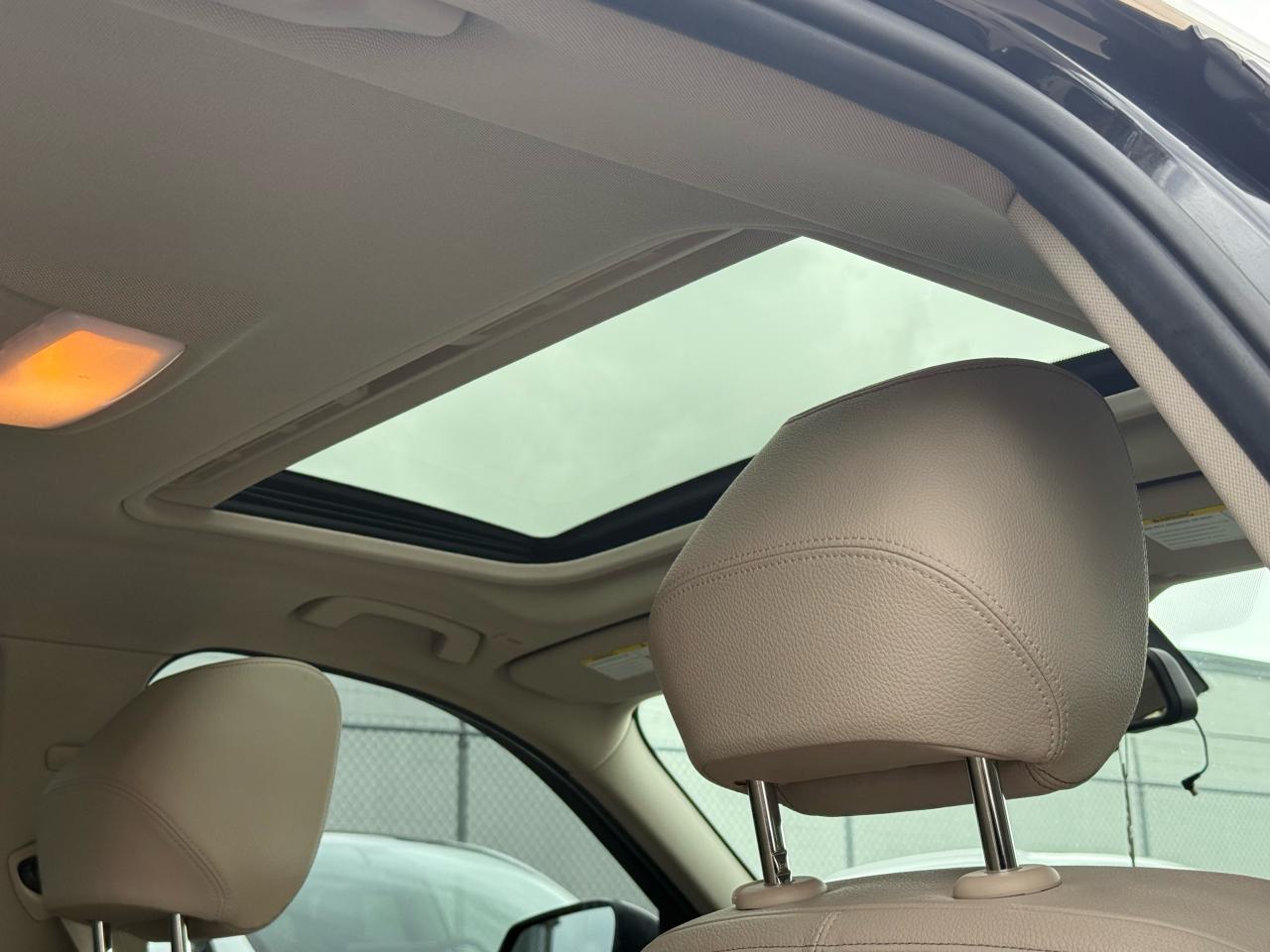 2015 BMW 3 Series 320i xDrive BACKUP|SUNROOF|HEATED SEATS - Photo #13