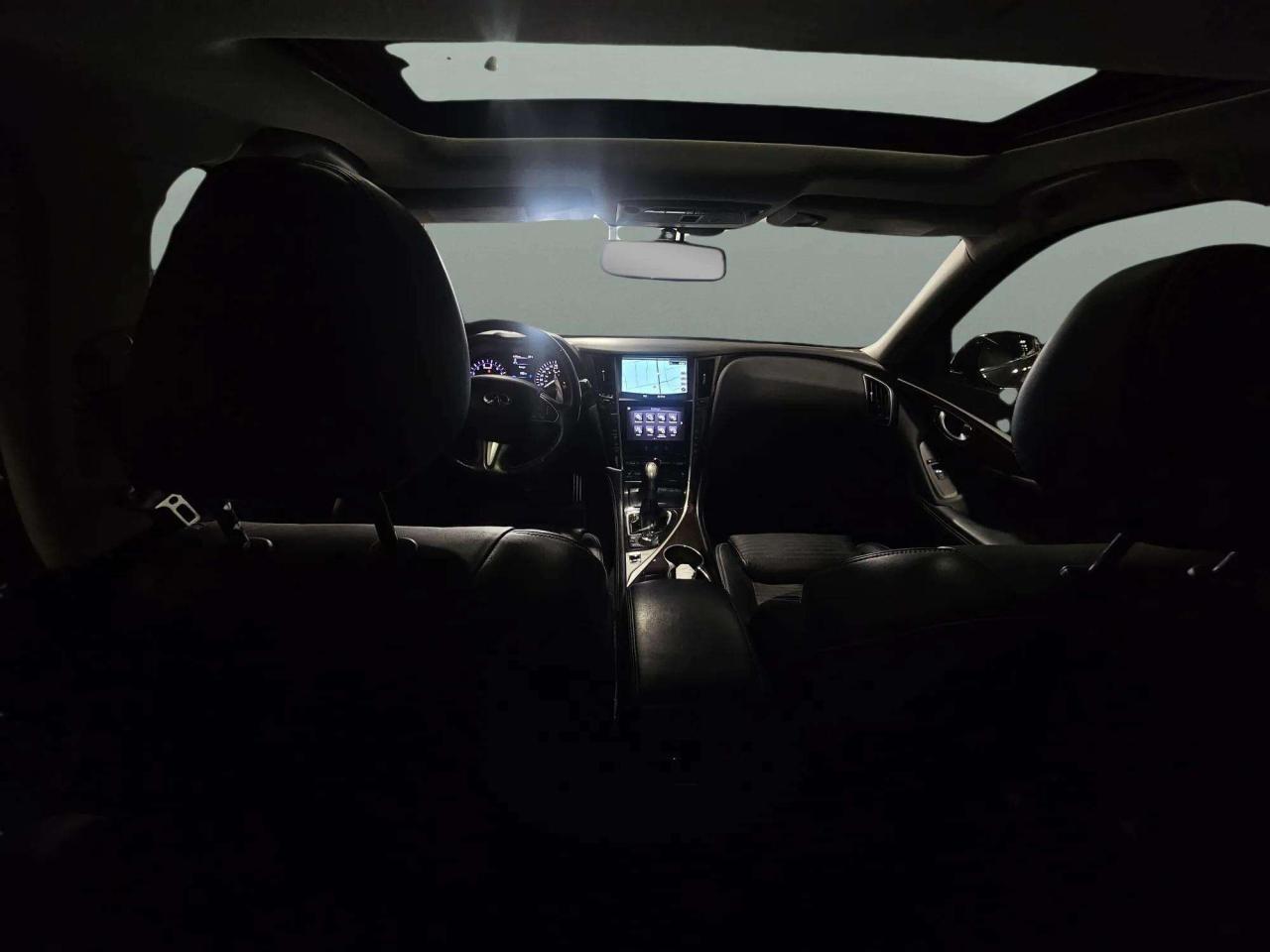 2014 Infiniti Q50 4dr Sdn Hybrid AWD - Photo #17