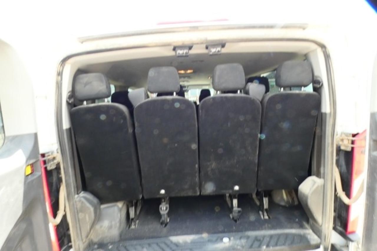 2020 Ford Transit 350 XLT Low Roof 15 pass. w/cloth seats, BUC - Photo #9