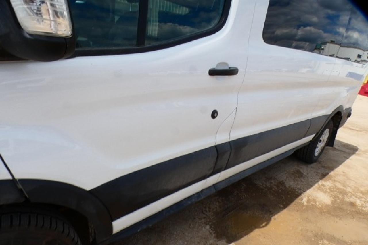 2020 Ford Transit 350 XLT Low Roof 15 pass. w/cloth seats, BUC - Photo #30