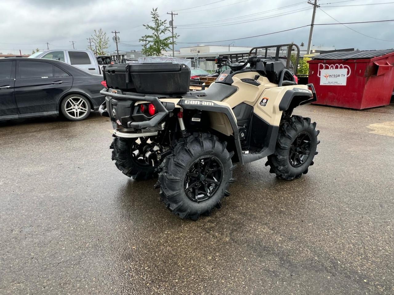 2023 Can-Am Outlander 850 XMR   - Photo #3