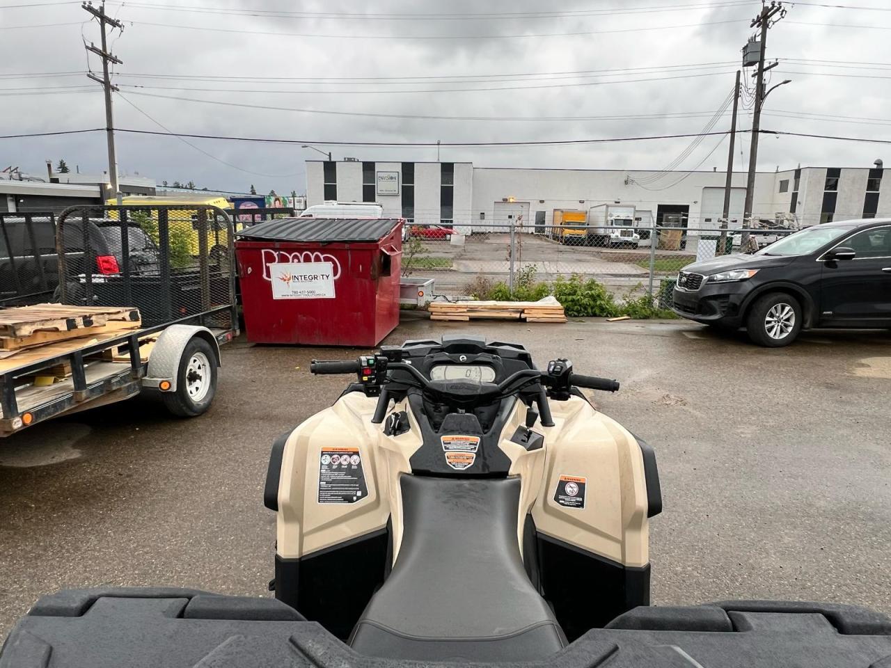 2023 Can-Am Outlander 850 XMR   - Photo #6