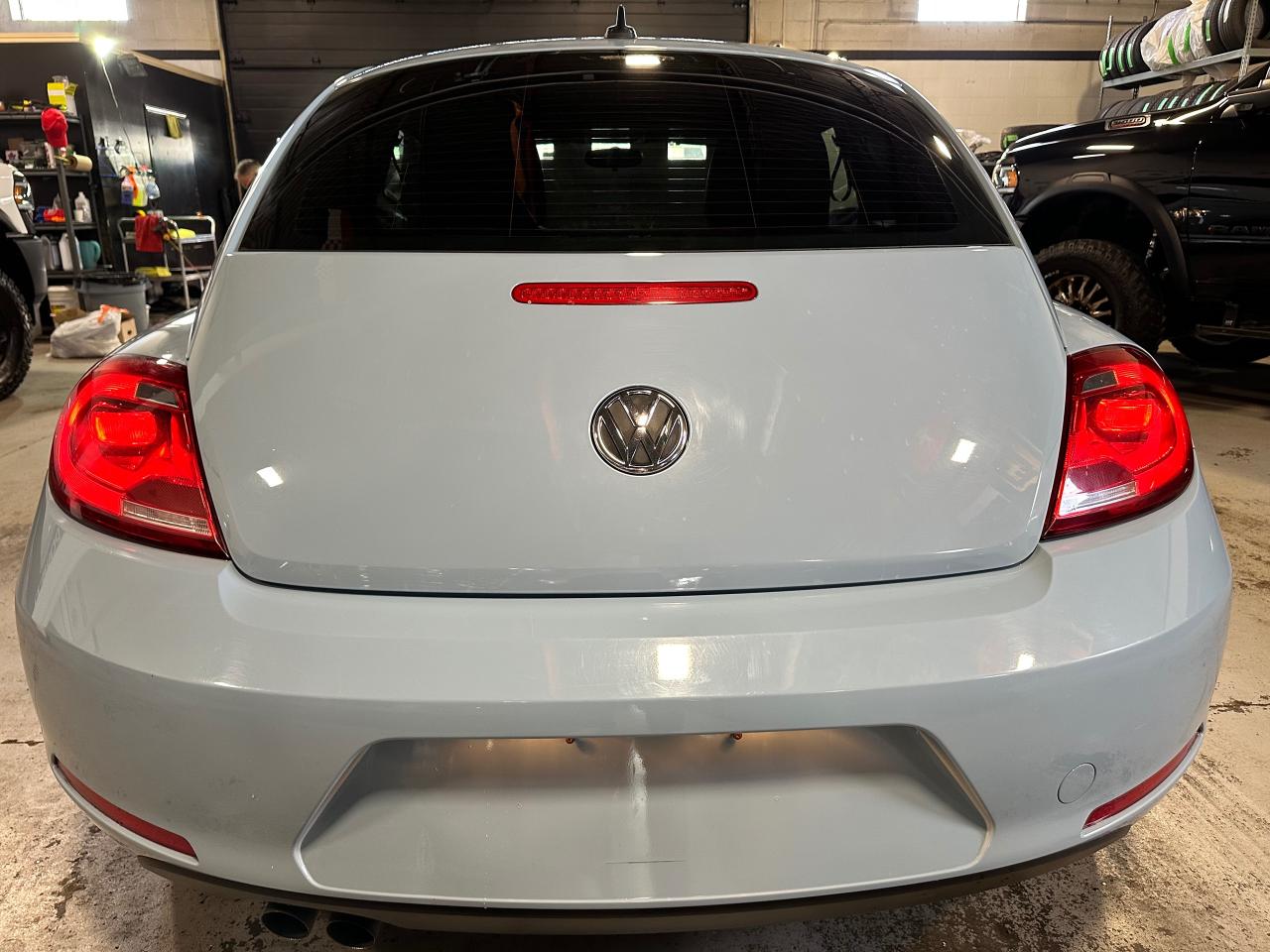 2012 Volkswagen Beetle 2DR PREMIERE+ | NO ACCIDENT | CUSTOM COLOR - Photo #17