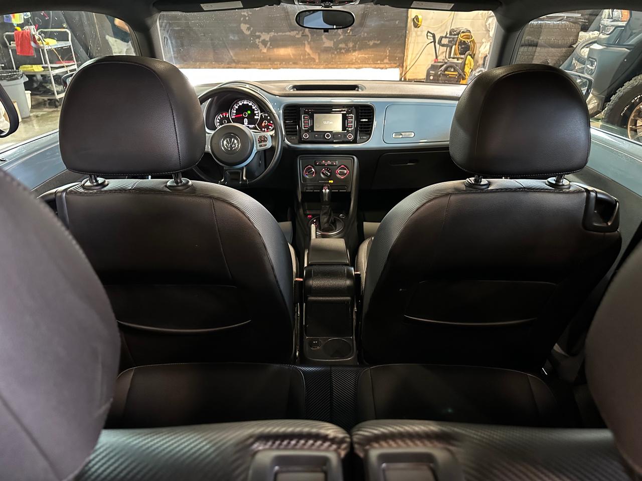 2012 Volkswagen Beetle 2DR PREMIERE+ | NO ACCIDENT | CUSTOM COLOR - Photo #19
