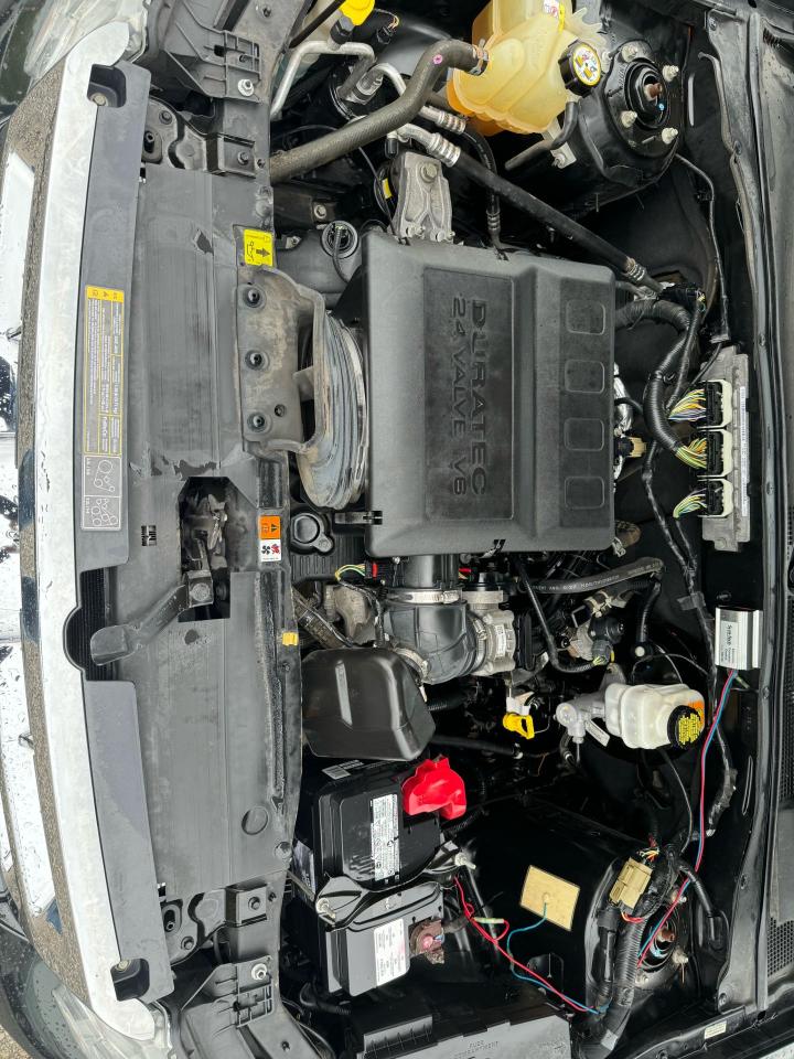 2011 Ford Escape XLT - Photo #18