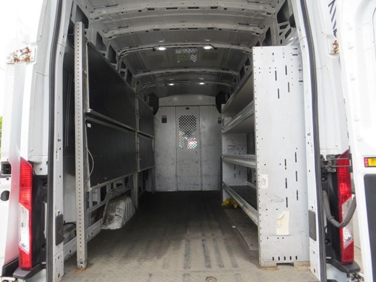 2019 Ford Transit CERTIFIED, HIGH ROOF, 3.7L, EXTRA LONG, SHELVES - Photo #5