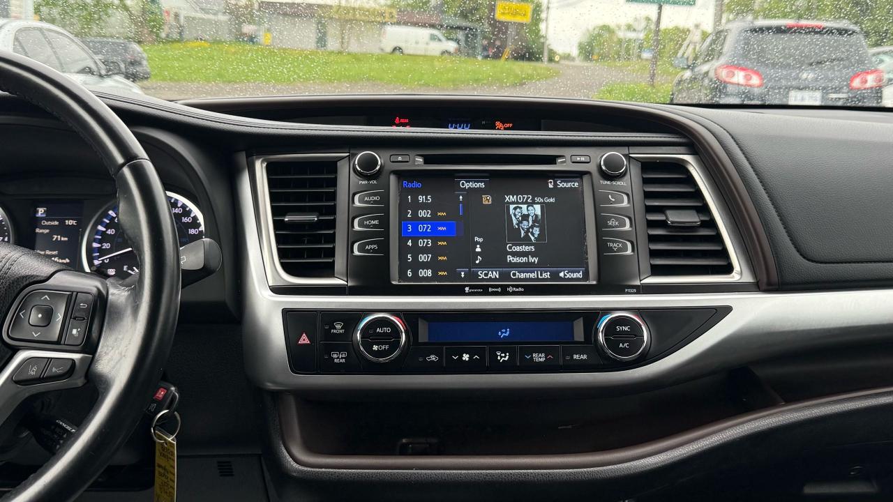 2017 Toyota Highlander LE - Photo #14