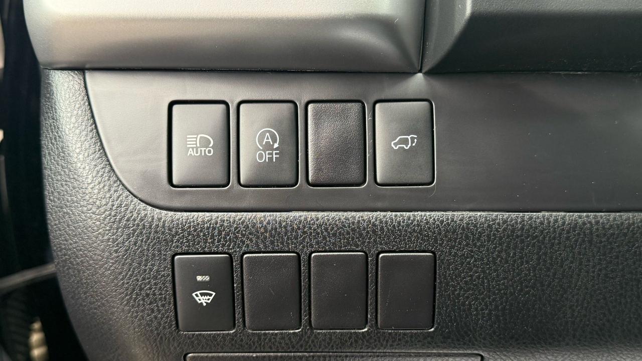 2017 Toyota Highlander LE - Photo #16