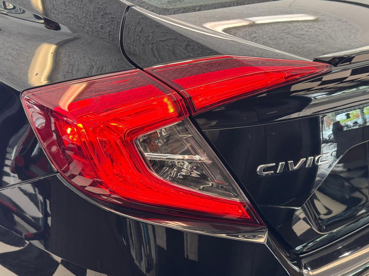 2018 Honda Civic SE+Adaptive Cruise+Lane Keep Assist+Remote Start Photo57