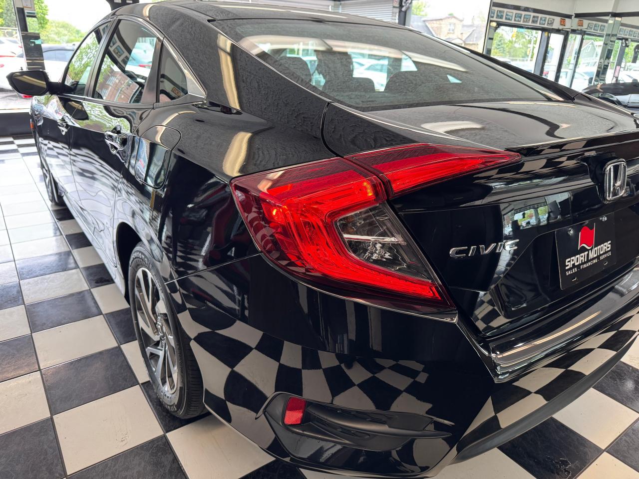 2018 Honda Civic SE+Adaptive Cruise+Lane Keep Assist+Remote Start Photo37