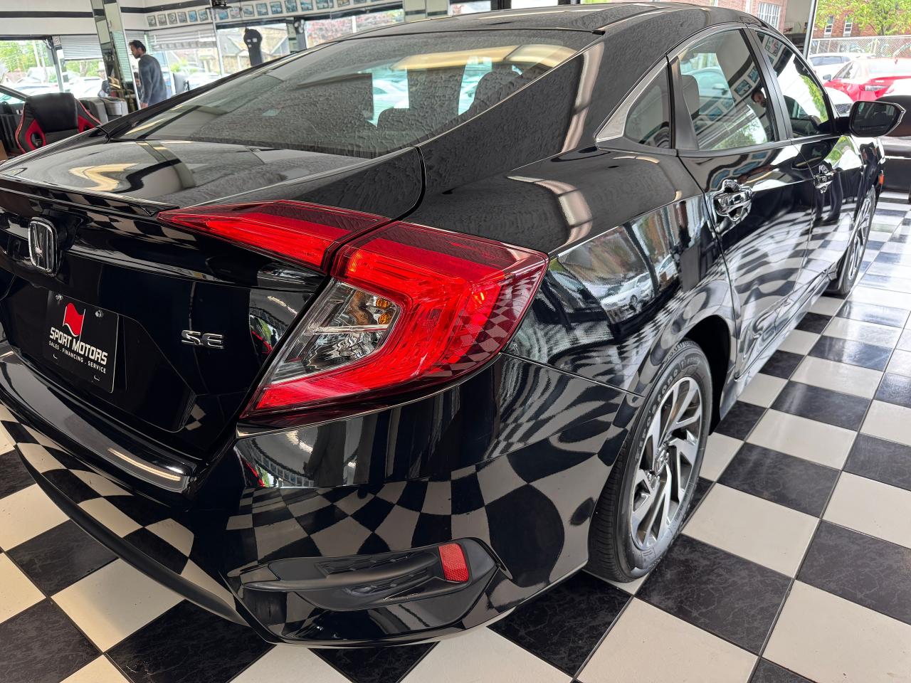 2018 Honda Civic SE+Adaptive Cruise+Lane Keep Assist+Remote Start Photo98