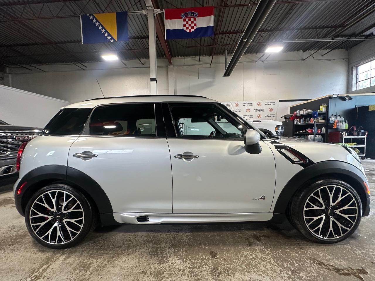 2015 MINI Cooper Countryman John Cooper Works - Photo #9