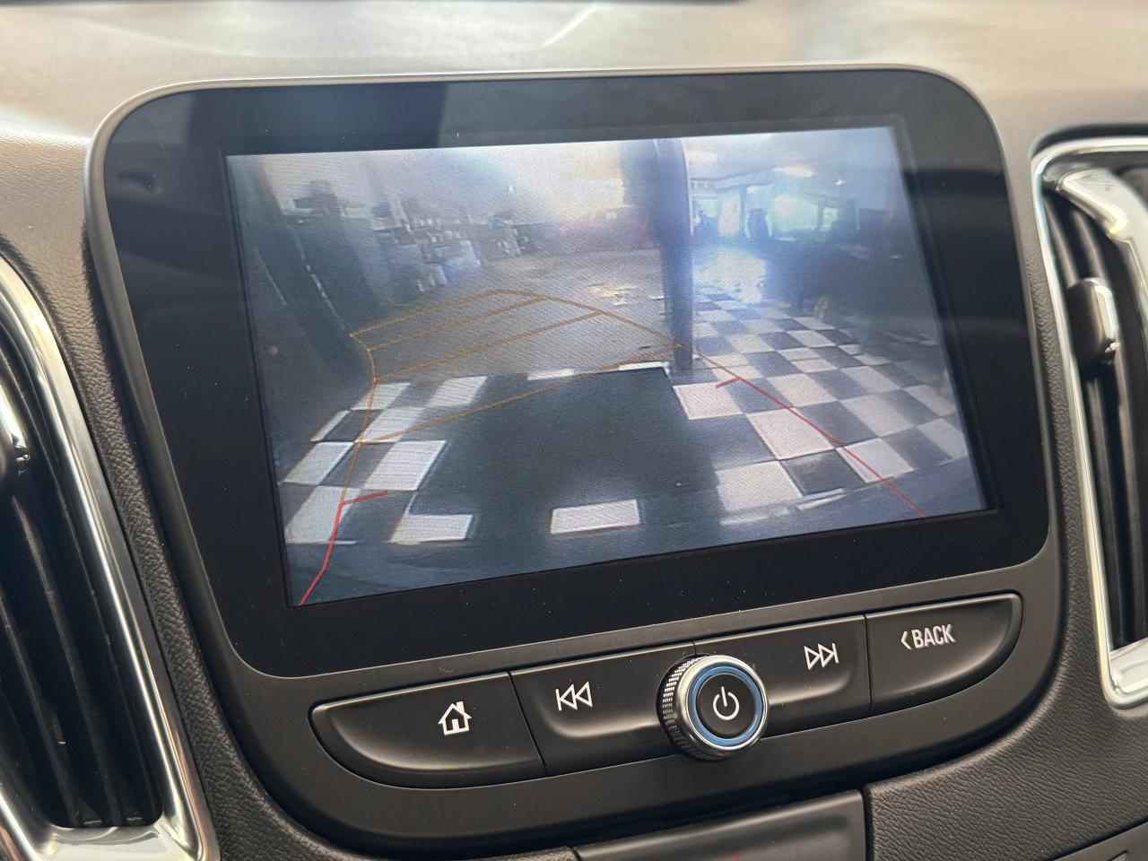 2018 Chevrolet Malibu LT+New Brakes+Camera+Remote Start+CLEAN CARFAX - Photo #13