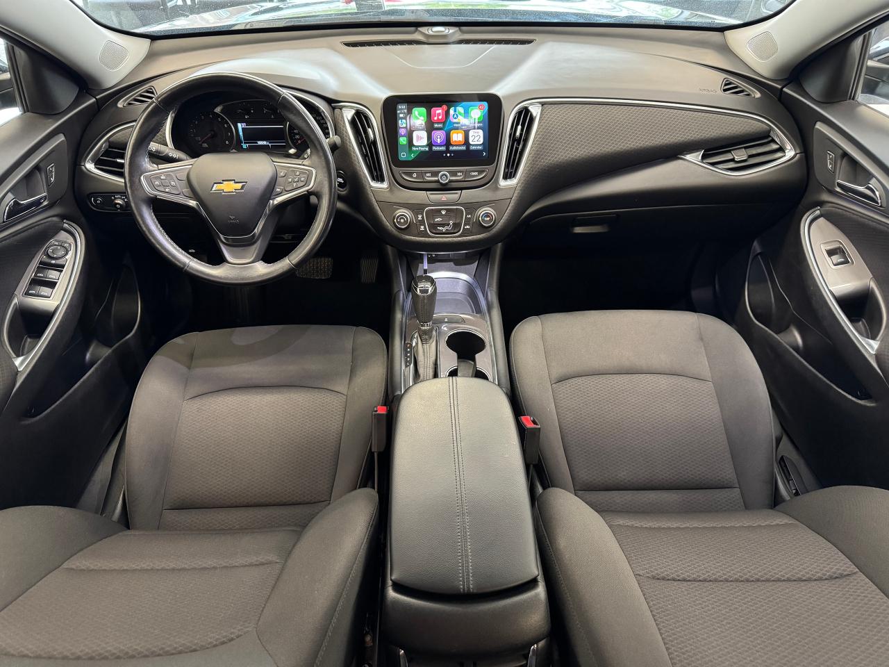 2018 Chevrolet Malibu LT+New Brakes+Camera+Remote Start+CLEAN CARFAX Photo2