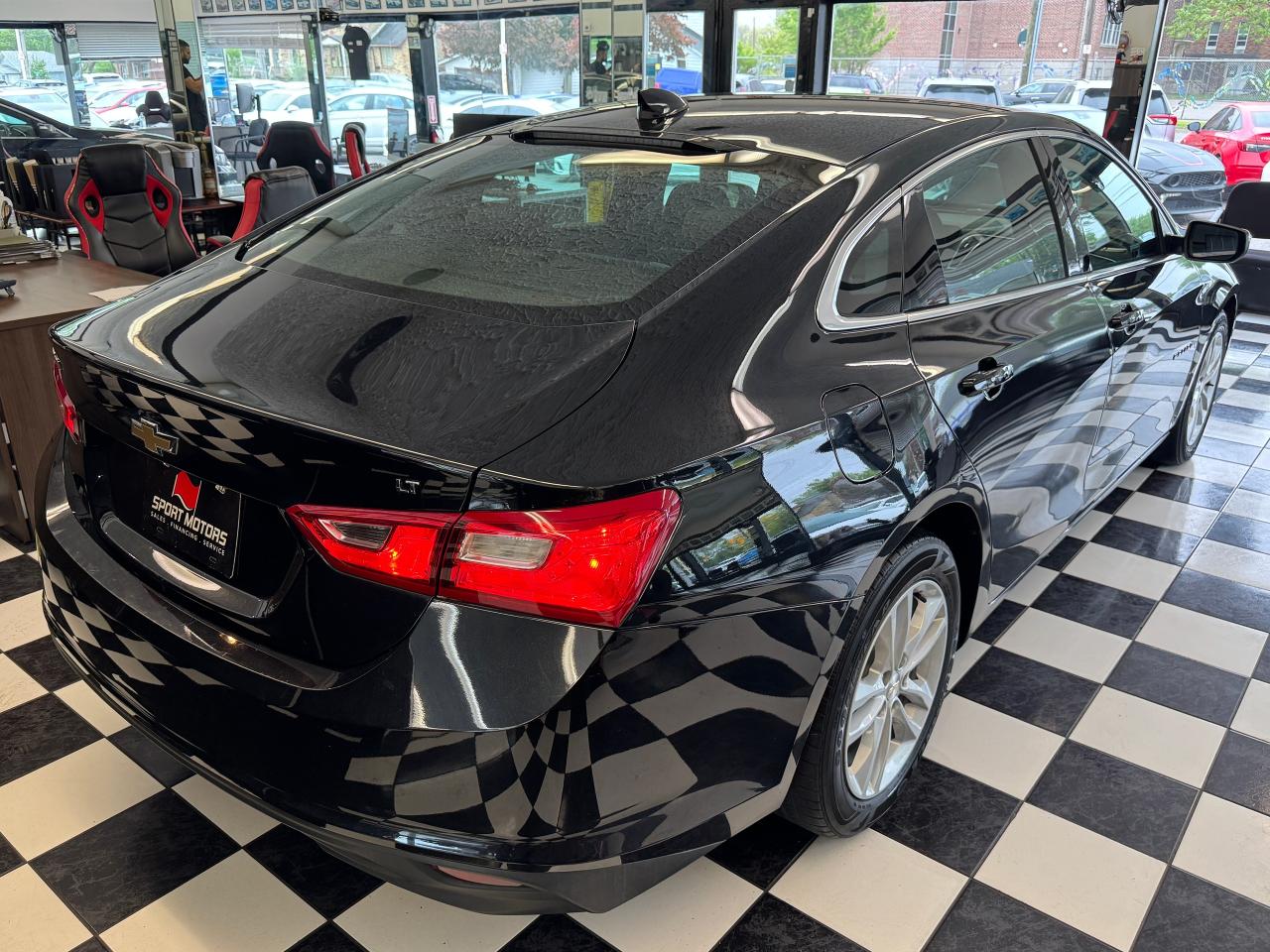 2018 Chevrolet Malibu LT+New Brakes+Camera+Remote Start+CLEAN CARFAX Photo6