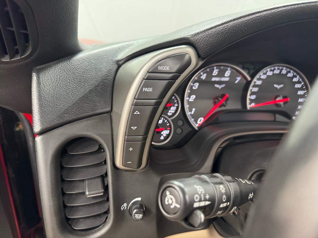 2005 Chevrolet Corvette 2dr Cpe Photo11