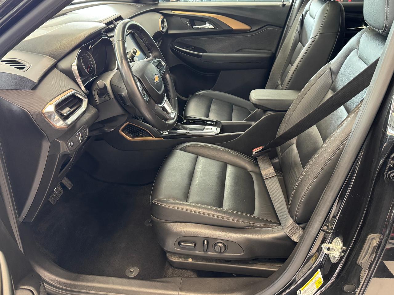 2021 Chevrolet TrailBlazer AWD ACTIV+Roof+Leather+ONE OWNER+CLEAN CARFAX Photo97