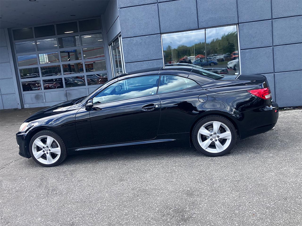 2010 Lexus IS 350 CONVERTIBLE | NAVI | REARCAM | PWR TOP - Photo #9