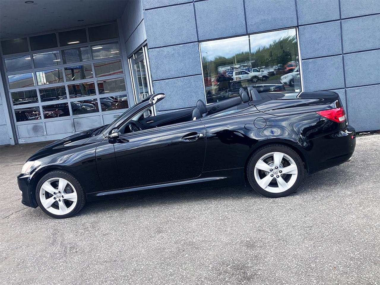 2010 Lexus IS 350 CONVERTIBLE | NAVI | REARCAM | PWR TOP - Photo #8
