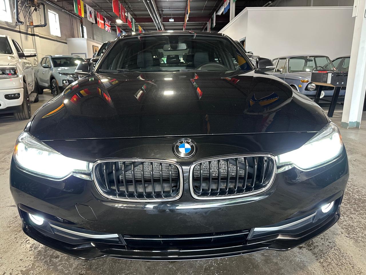 2018 BMW 3 Series 328d XDRIVE | LUXURY PKG | SUNROOF | NAVI - Photo #2