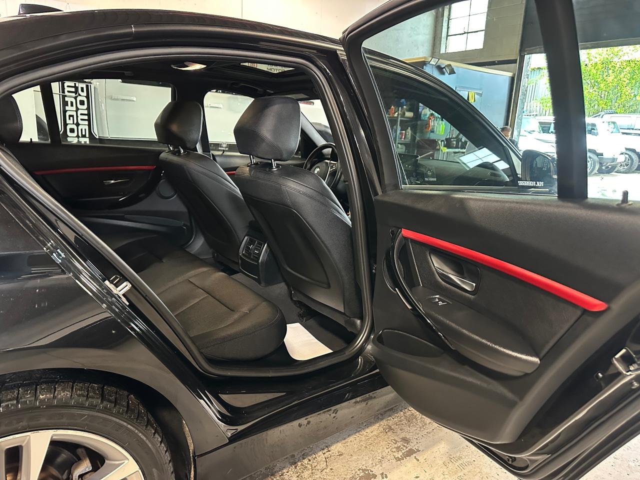 2018 BMW 3 Series 328d XDRIVE | LUXURY PKG | SUNROOF | NAVI - Photo #9