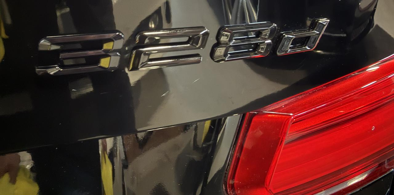 2018 BMW 3 Series 328d XDRIVE | LUXURY PKG | SUNROOF | NAVI Photo