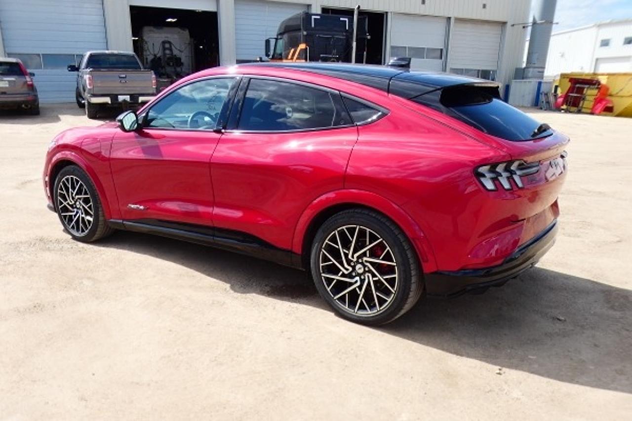 2022 Ford Mustang Mach-E GT Performance Edition AWD w/Htd L.wrap, NAV, BUC - Photo #8