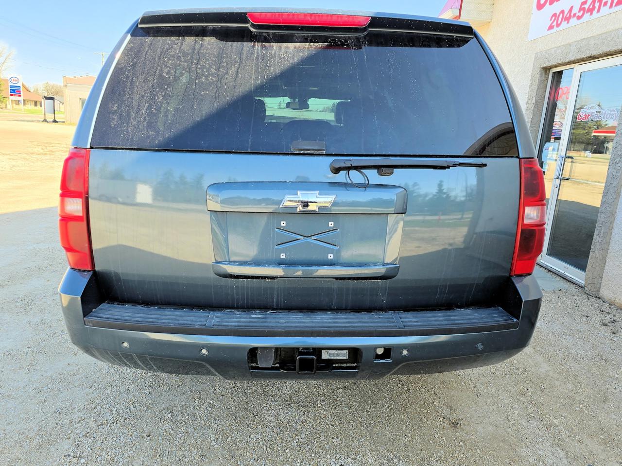 2008 Chevrolet Suburban Leather, DVD, Heated Seats - Photo #22