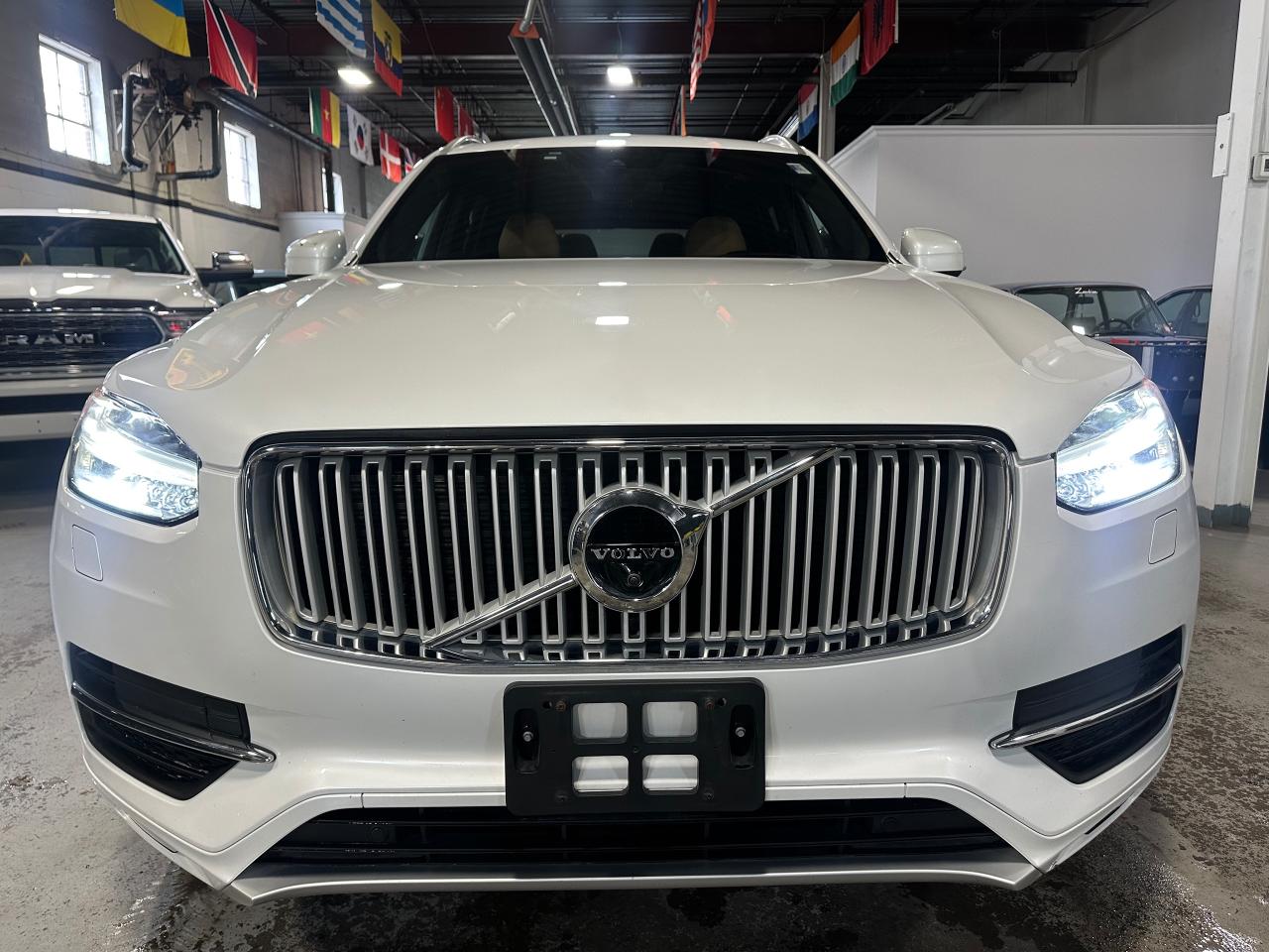 2018 Volvo XC90 INSCRIPTION | NO ACCIDENT | PANO SUNROOF - Photo #3