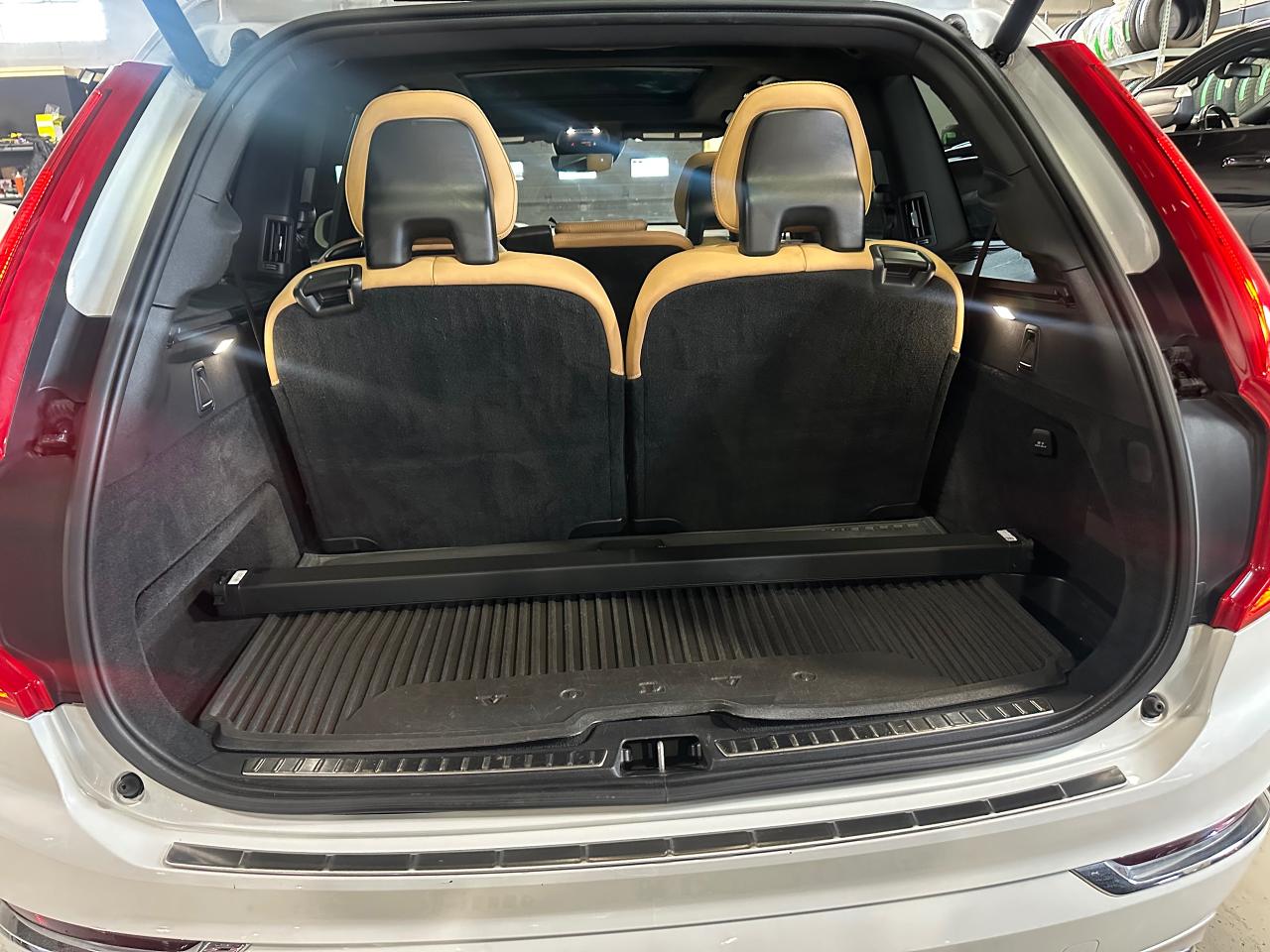 2018 Volvo XC90 INSCRIPTION | NO ACCIDENT | PANO SUNROOF - Photo #24