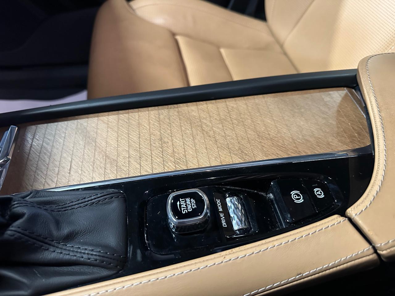 2018 Volvo XC90 INSCRIPTION | NO ACCIDENT | PANO SUNROOF - Photo #42