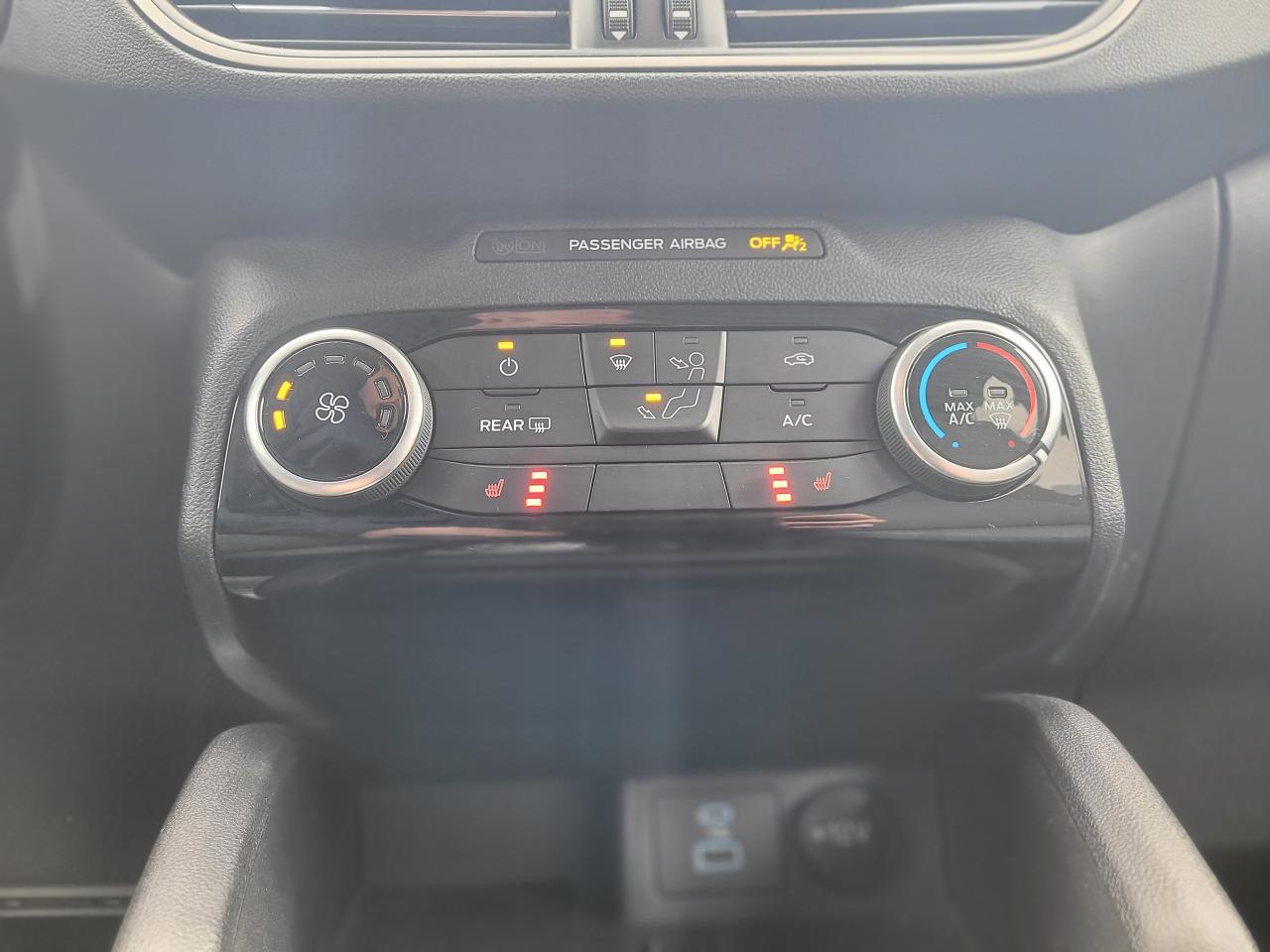 1748349633