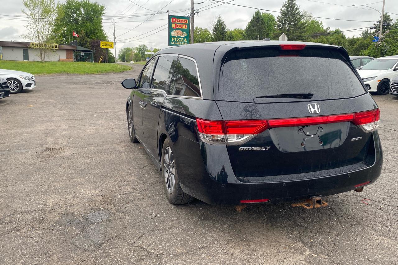 2014 Honda Odyssey Touring - Photo #6