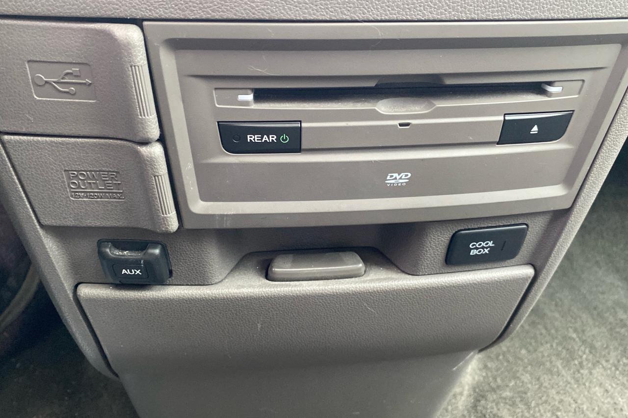 2014 Honda Odyssey Touring - Photo #27