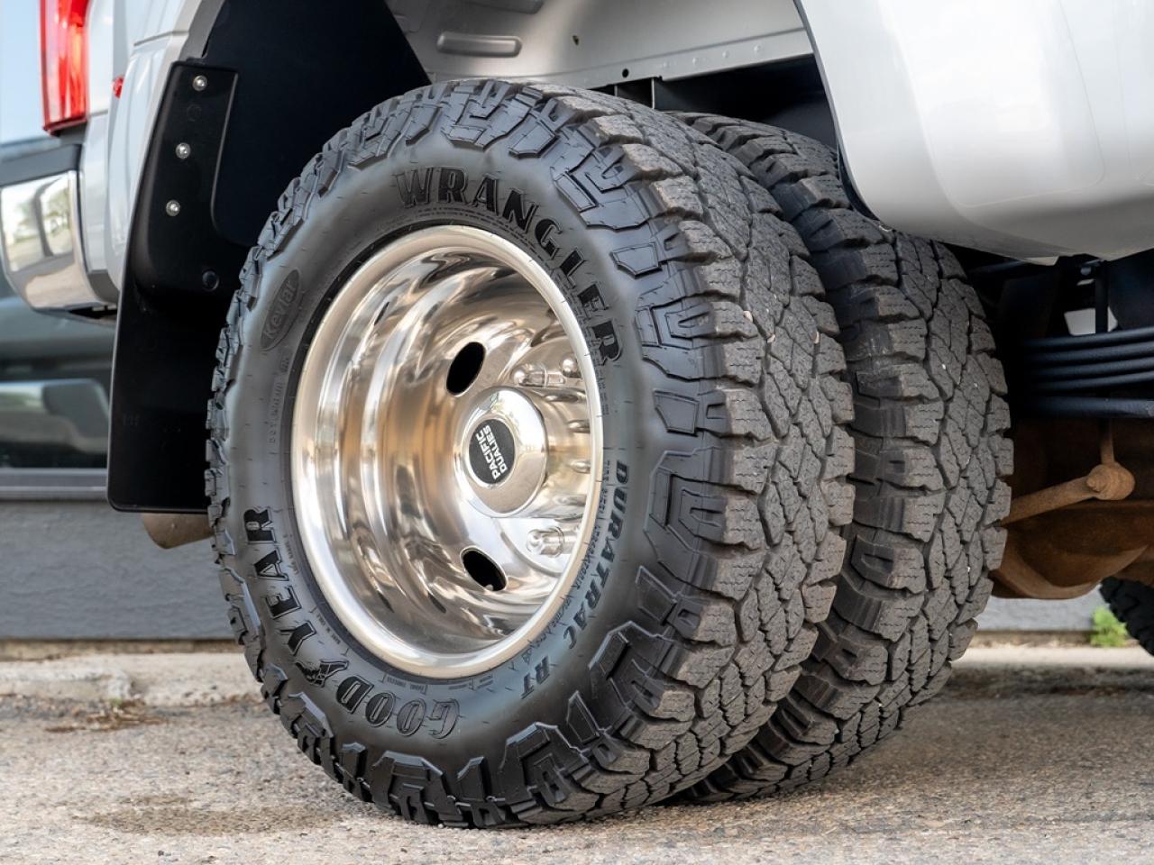 2019 Ford F-350 XLT DIESEL DUALLY Photo3