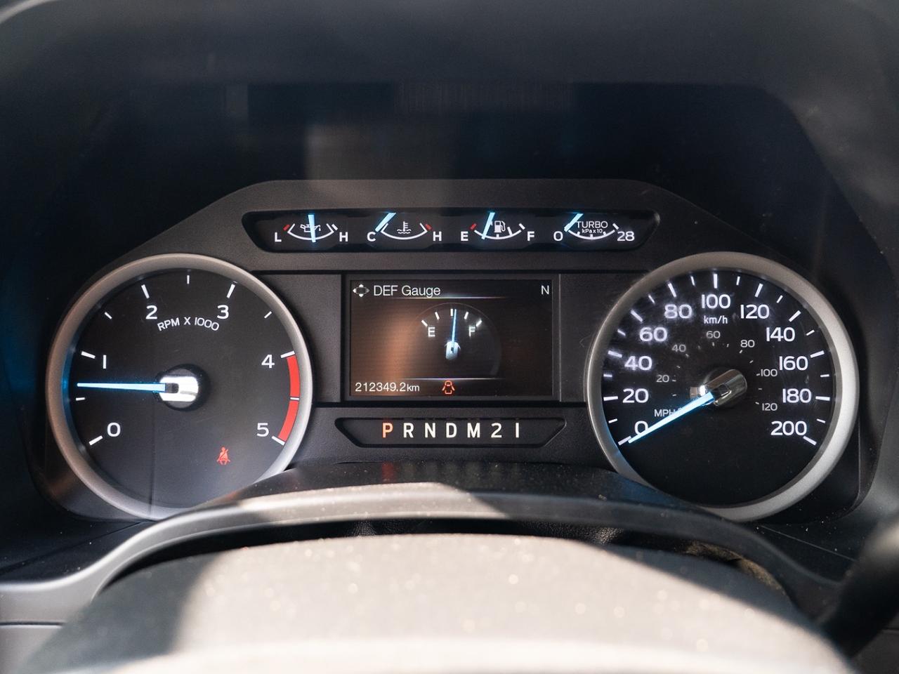 2019 Ford F-350 XLT DIESEL DUALLY Photo9