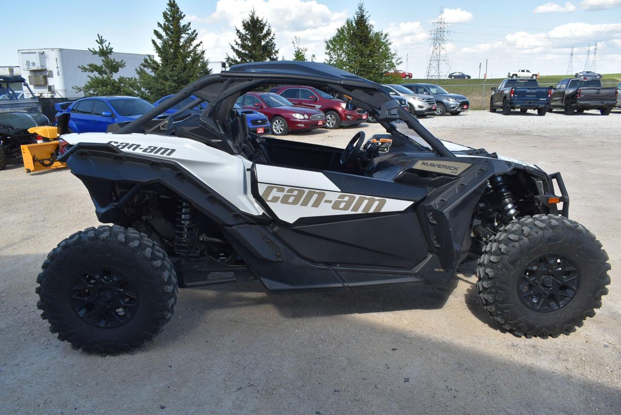 2023 Can-Am Maverick X3 XDS 900 Turbo LIKE NEW ONLY 189 KMS - Photo #7