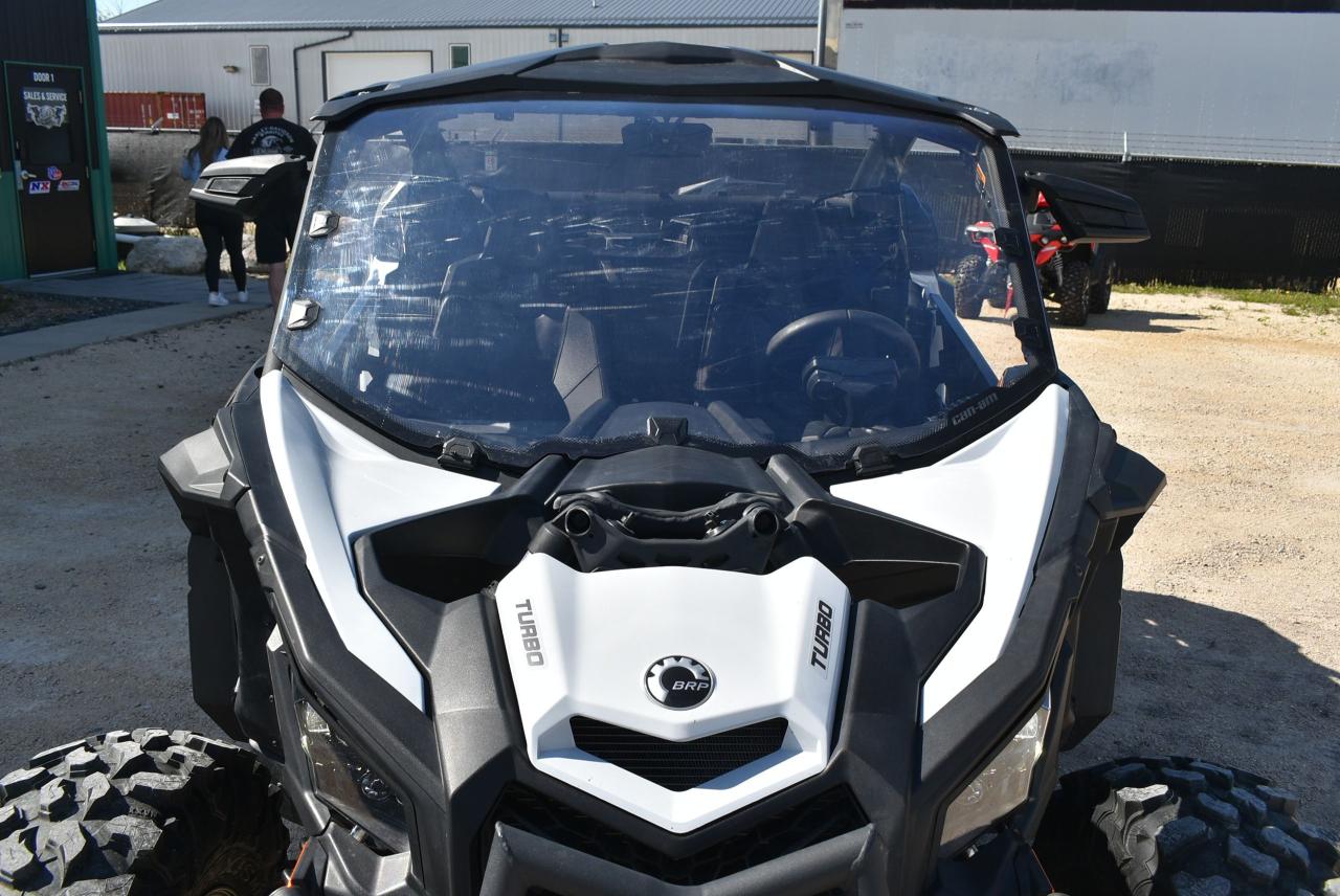 2023 Can-Am Maverick X3 XDS 900 Turbo LIKE NEW ONLY 189 KMS - Photo #34