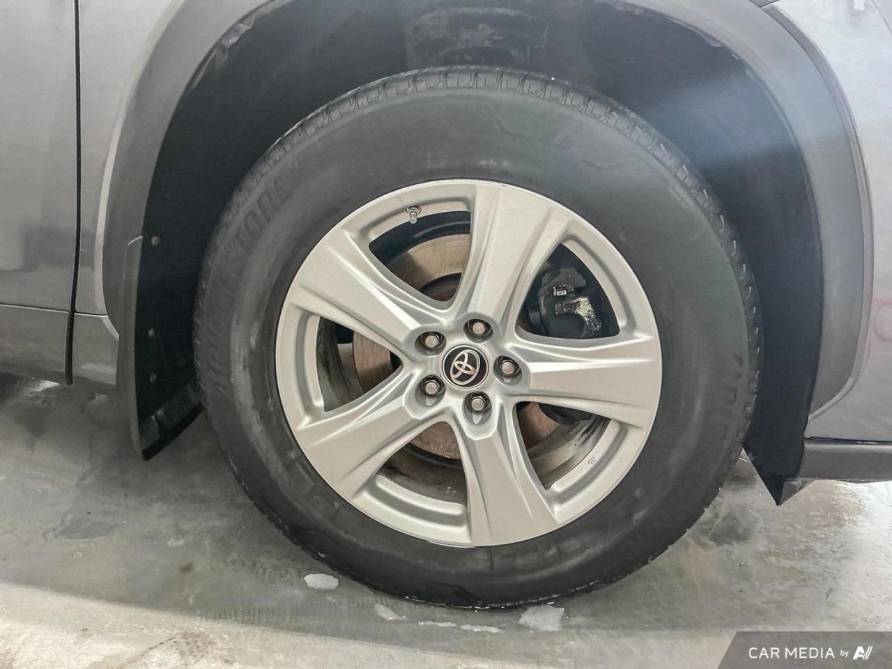 12558911