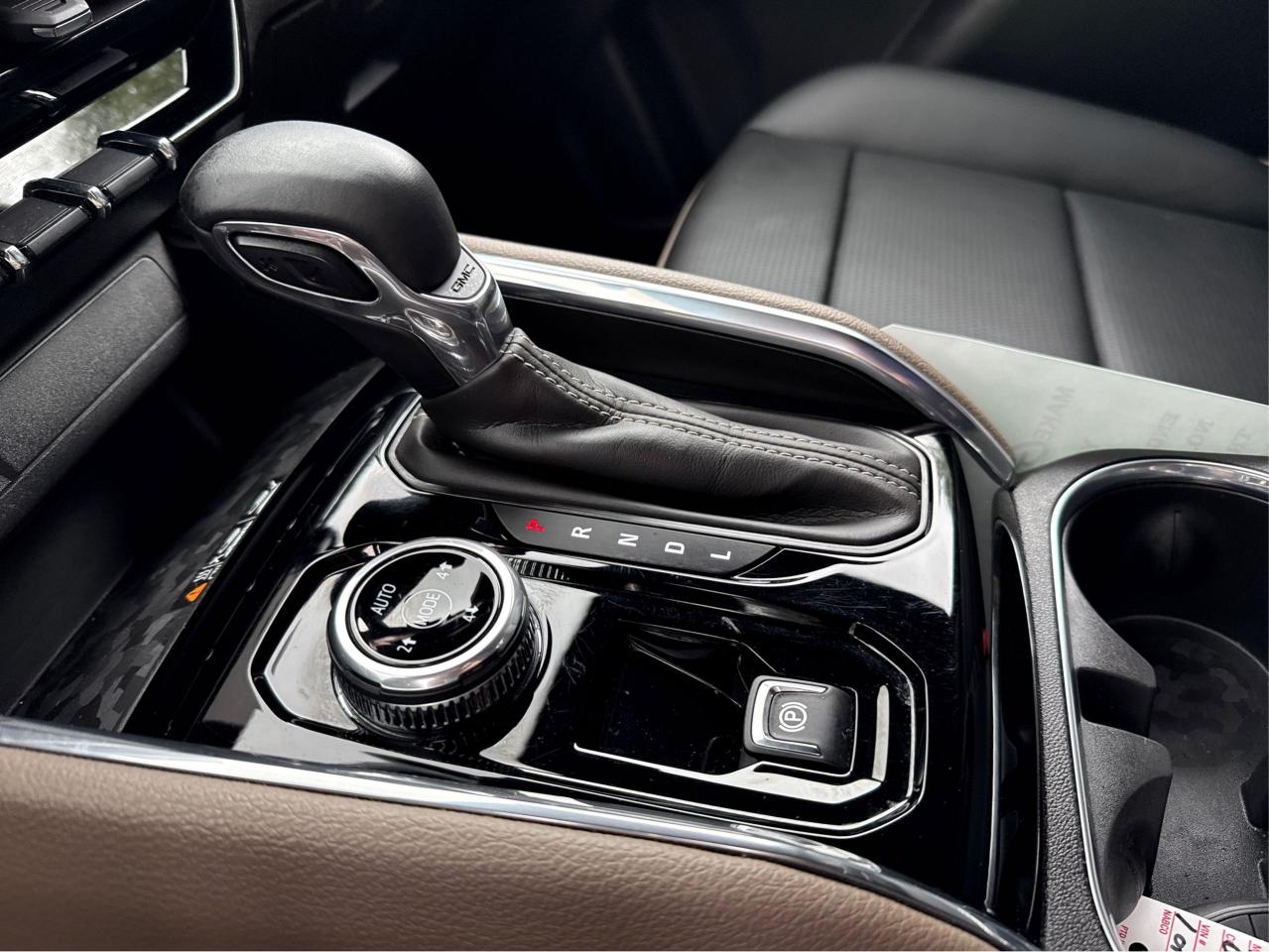 2023 GMC Canyon Denali - Photo #16