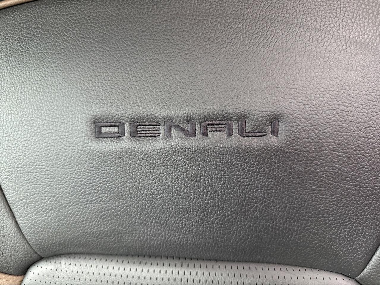 2023 GMC Canyon Denali - Photo #19