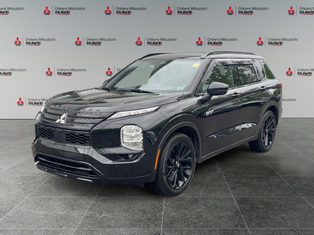Used 2024 Mitsubishi Outlander Plug-In Hybrid NOIR S-AWC for sale in Orléans, ON