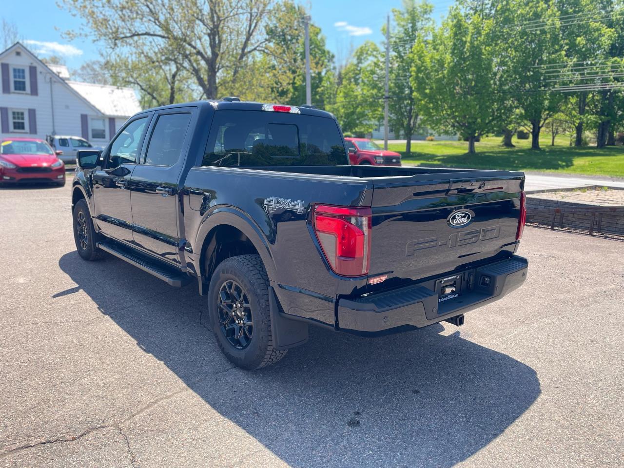 2025 Ford F-150 XLT Photo4