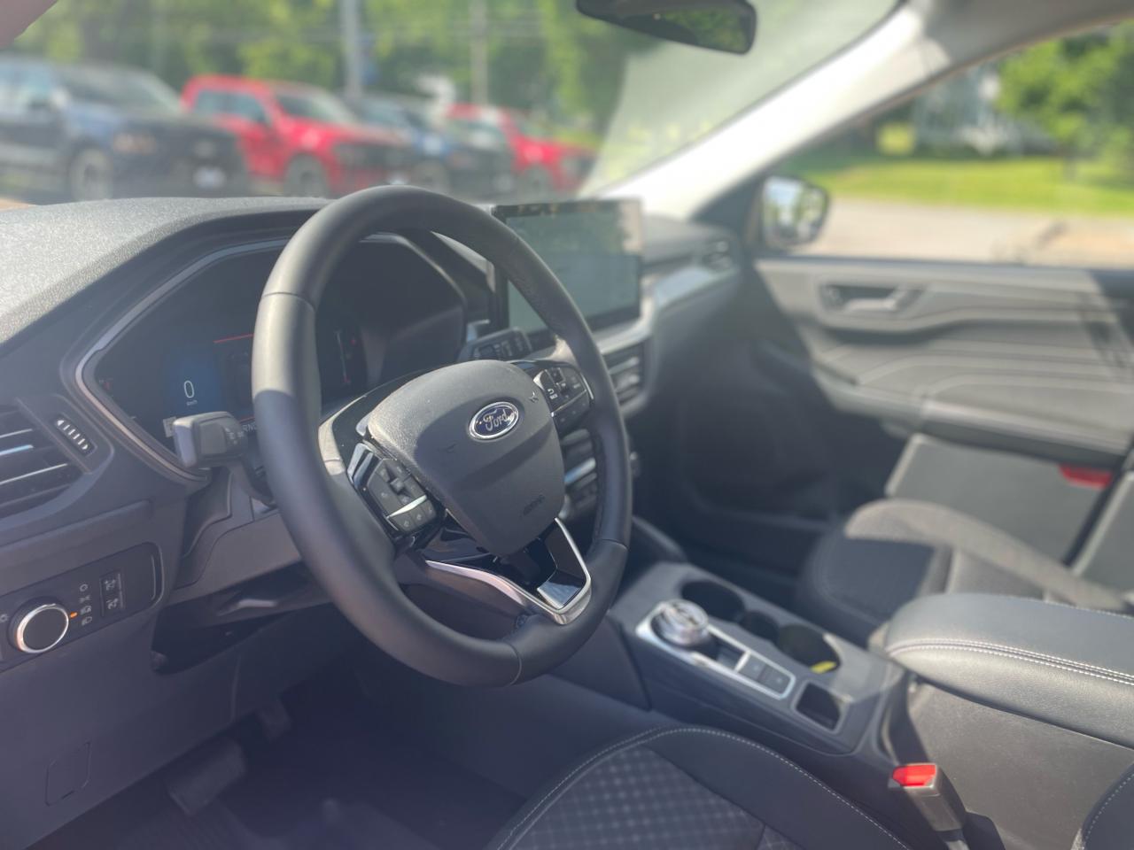 2025 Ford Escape Active Photo5