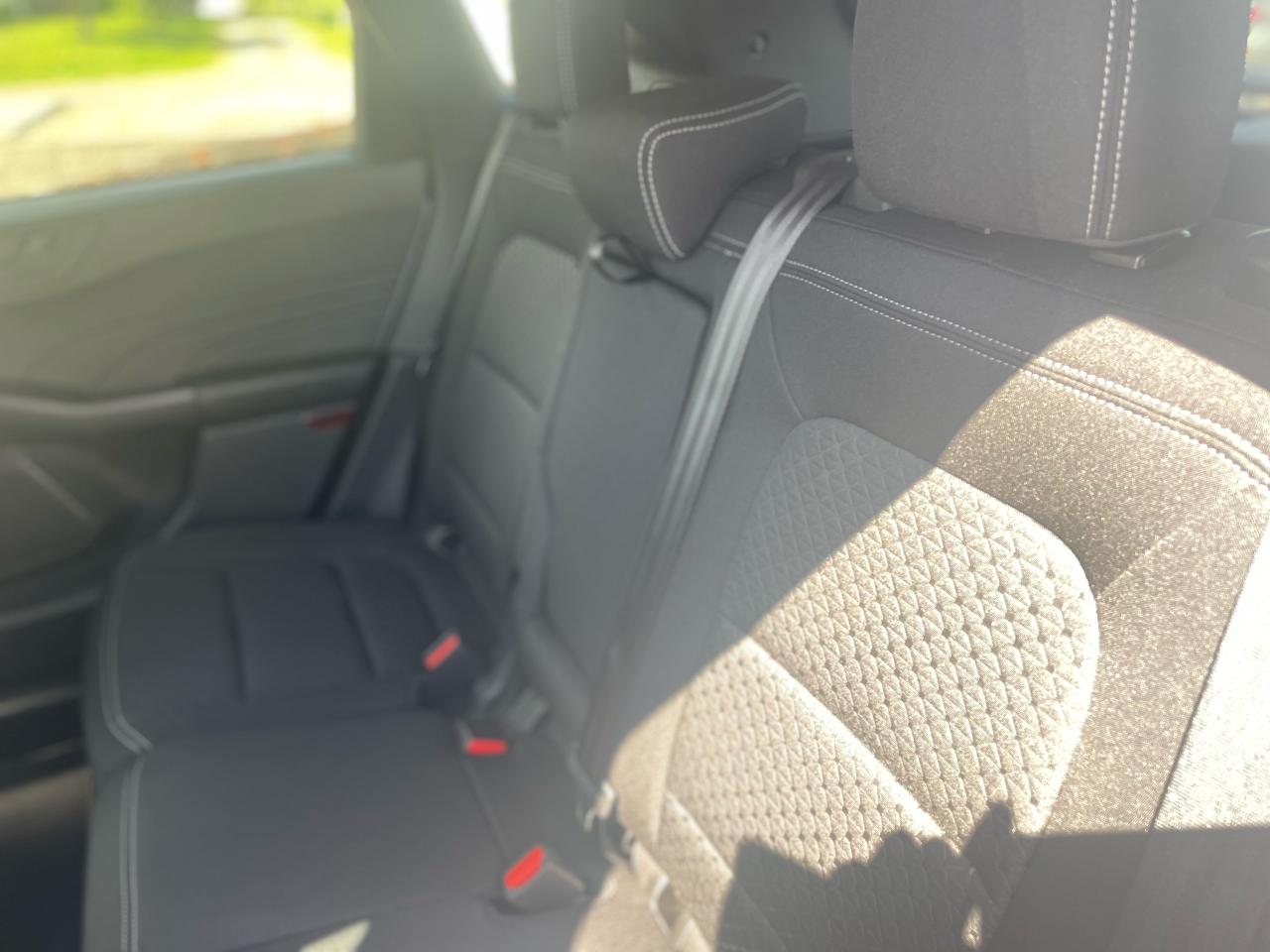 2025 Ford Escape Active Photo5