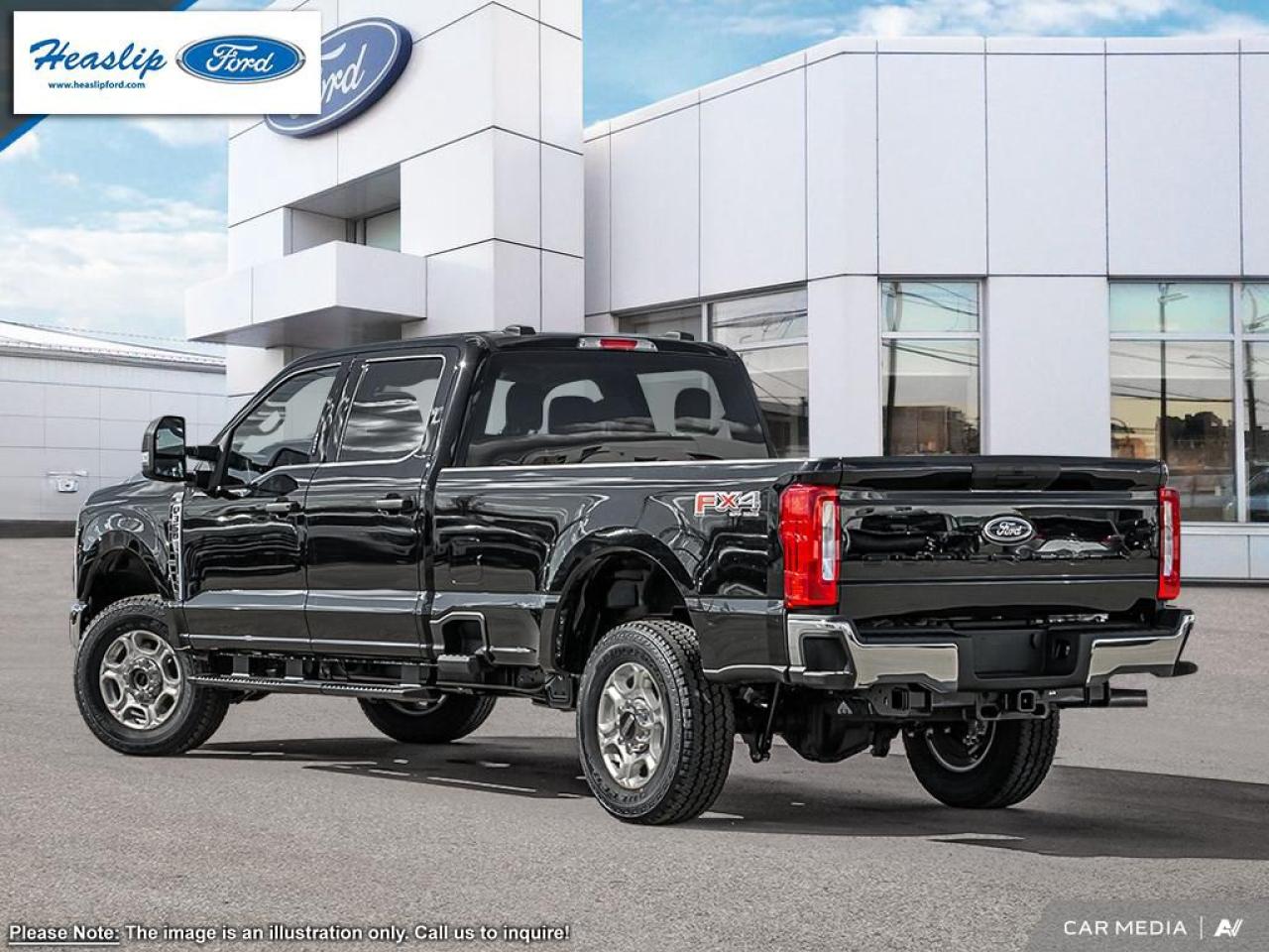 2025 Ford F-350 Super Duty SRW XLT Photo3