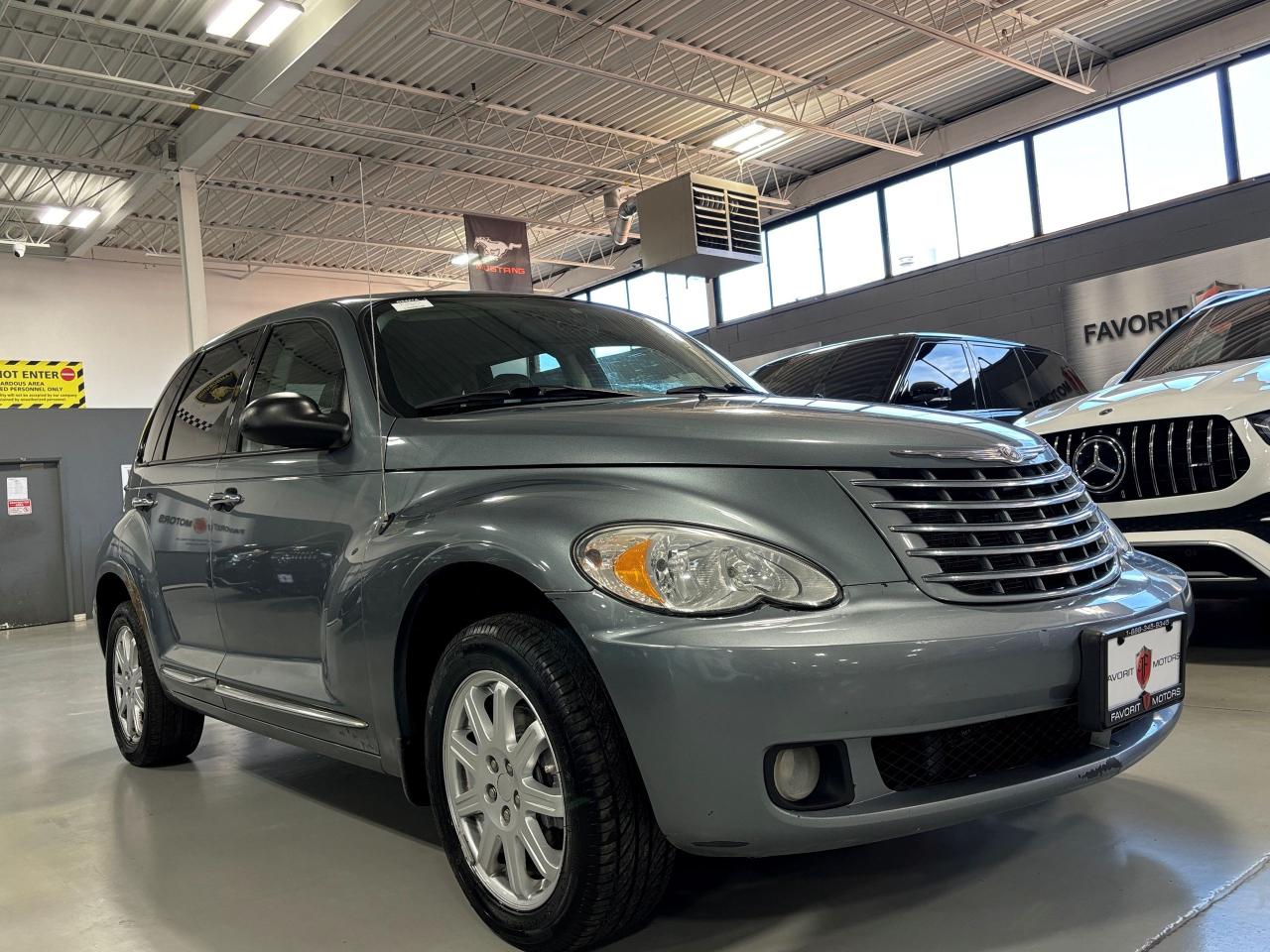 2010 Chrysler PT Cruiser Classic|ALLOYS|HEATEDSEATS|POWERWINDOWS| - Photo #2